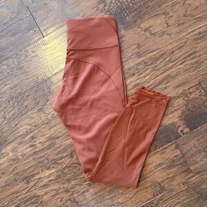 Lululemon Everlux Mesh High Rise Tight 25“